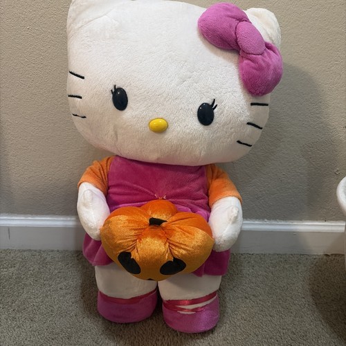 Hello kitty halloween greeter - kitty,