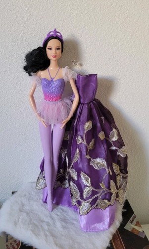Barbie asiatica bambola - 🎀,